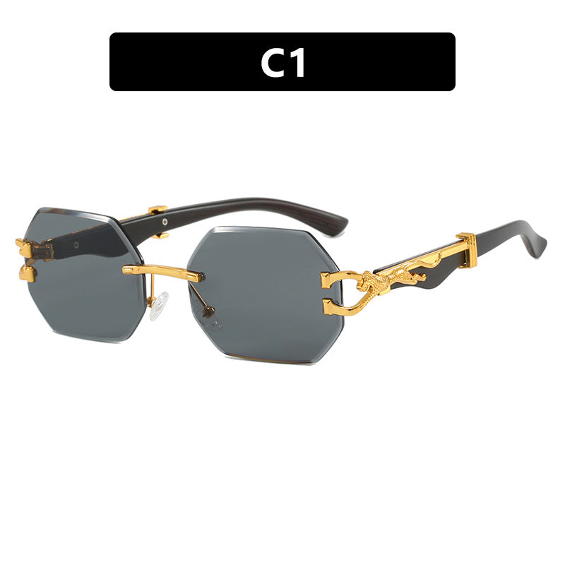 Damen modische Sonnenbrille mit extravagantem achteckigem Design und goldenen Akzenten Karnz