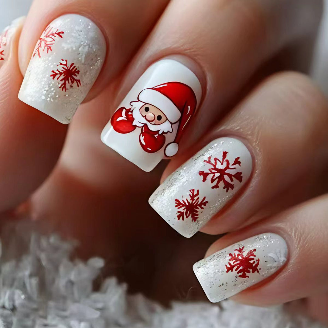 Kunstnägel mit Festlichem Weihnachtsdesign Karnz