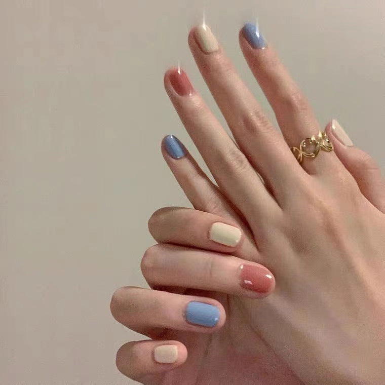 Künstlerisches Multi-Farben Press-On Nagelset