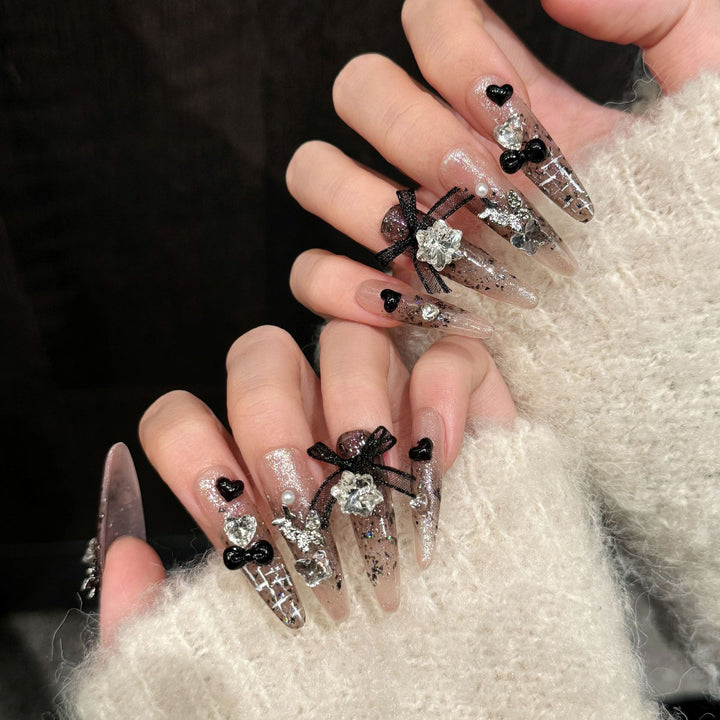 Glamouröse mit Strass veredelte Press-On Nagelset