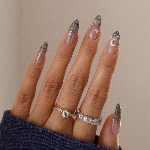 Himmlisches Thema Nagelkunst