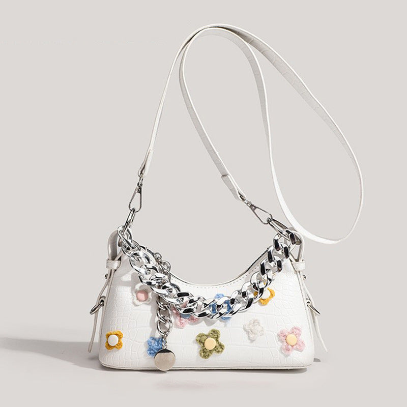 Dekorative Ketten Schultertasche Karnz