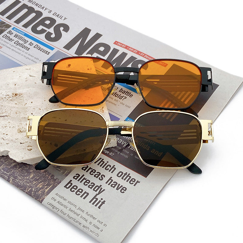 Stilvolle Oversized Sonnenbrille Im Modernen Metalldesign Karnz