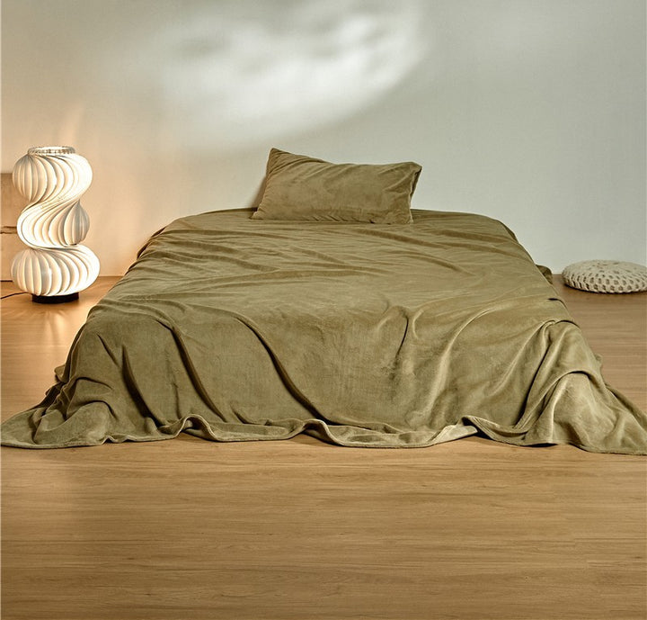 Kuscheldecke aus Mikrofaser mit samtiger Oberfläche und extra großem Format