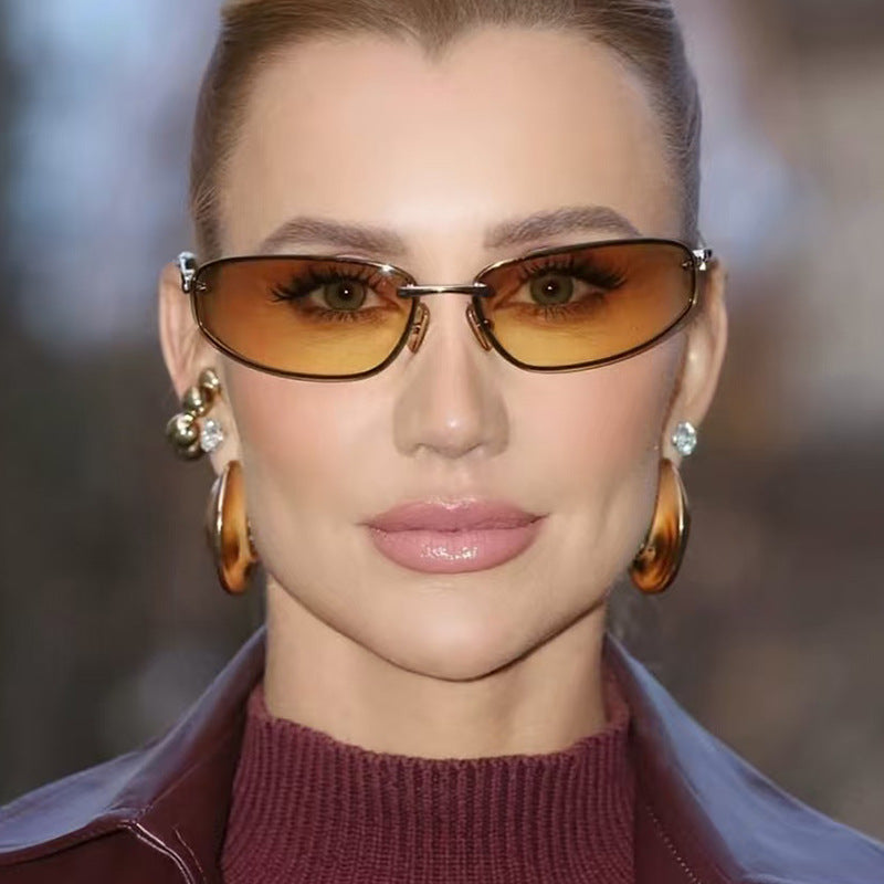 Damen modische Sonnenbrille mit innovativem Design und komfortablem Sitz Karnz