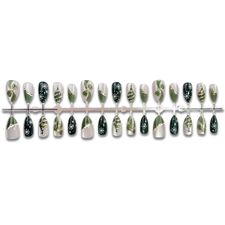 Elegantes, von Feiertagen inspiriertes Press-On Nagelkunstset