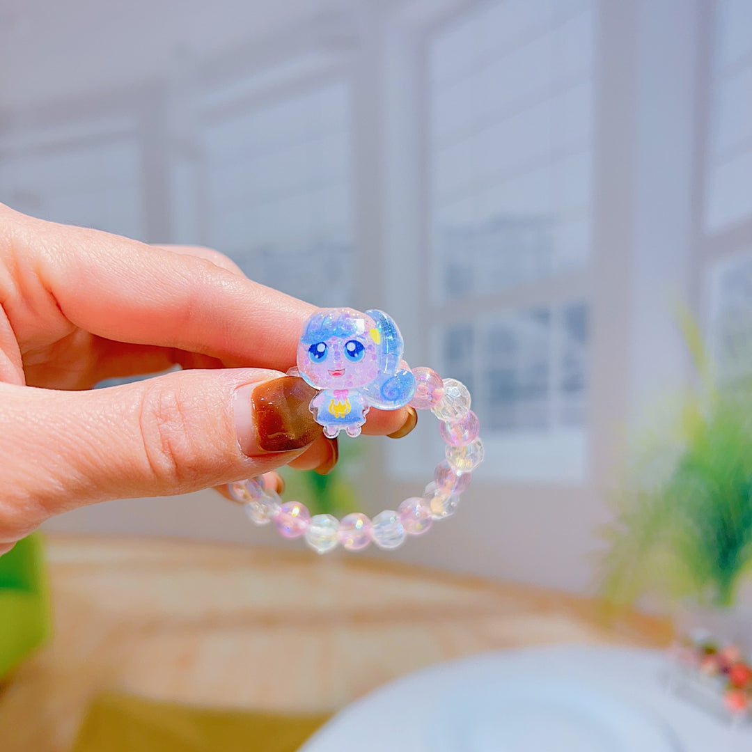 Verspieltes Armband mit Cartoon-Anhängern Karnz