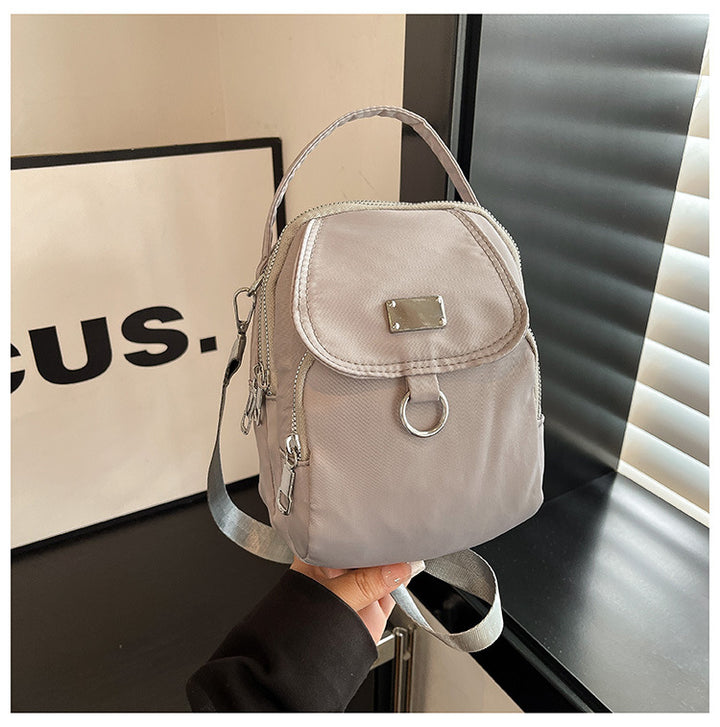 Kompakte Mini-Rucksack mit mehreren Taschen