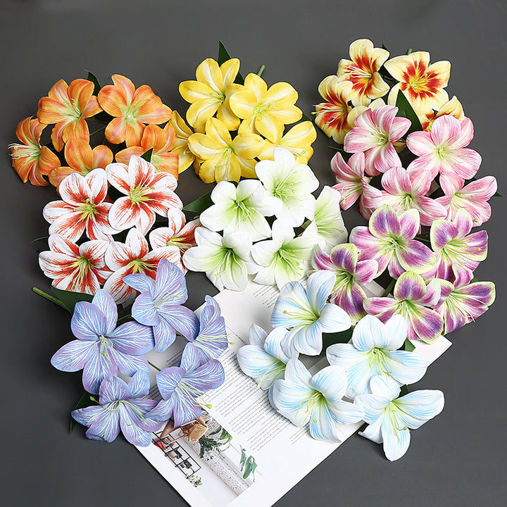 Dekoratives künstliches Blumenarrangement für Zuhause