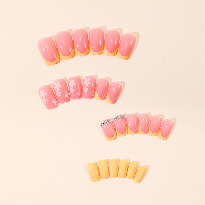 Künstlerisches Florales Gel-Nagelkunstset Karnz