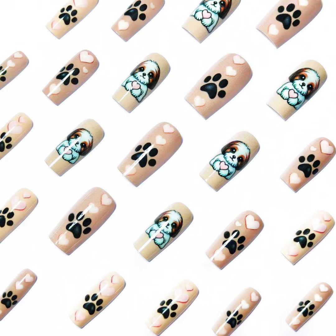 Kunstnageldesign mit Niedlichem Hundemotiv Karnz