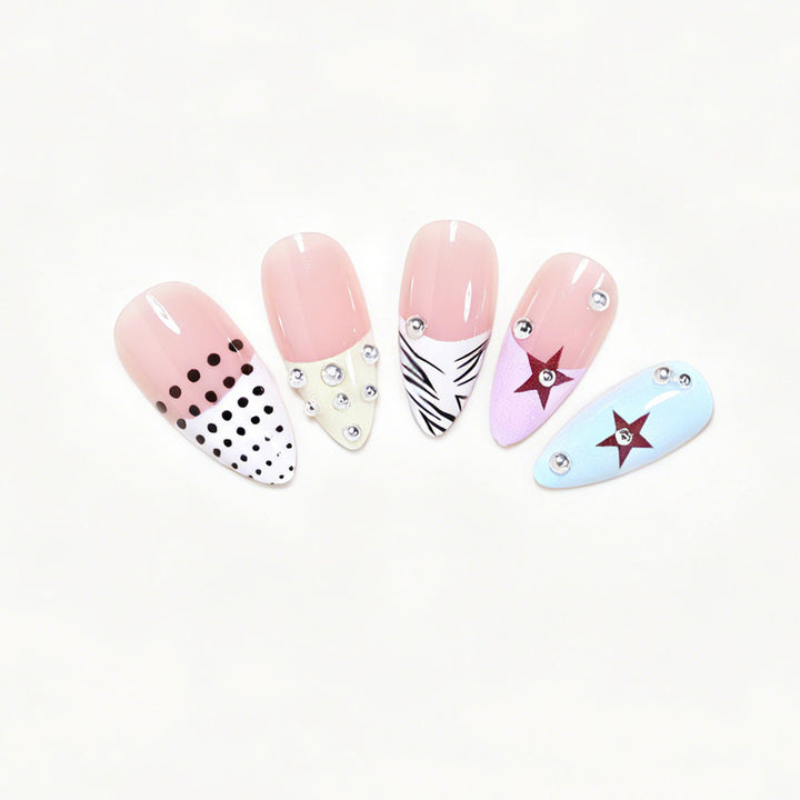 Künstlerische Stiletto Press-On Nagelkunst Kollektion Karnz