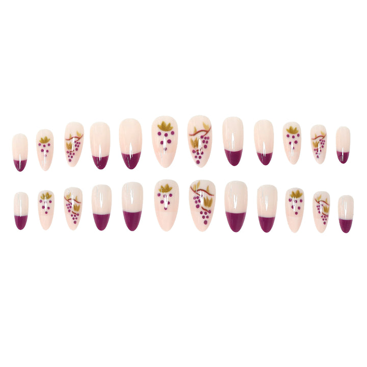 Botanisch inspiriertes Press-On Nageldesign