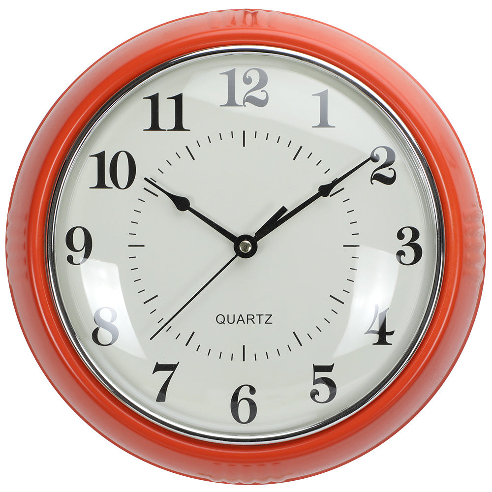 Wanduhr im eleganten Minimalismus Karnz