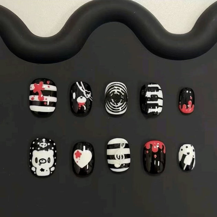 Künstlerisches Press-On-Nagelset mit geometrischen Designs Karnz