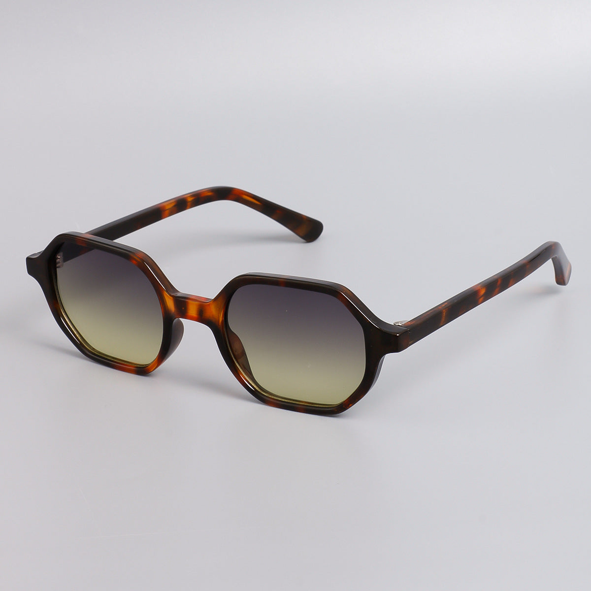 Damen modische Sonnenbrille im einzigartigen Oktagon-Design Karnz