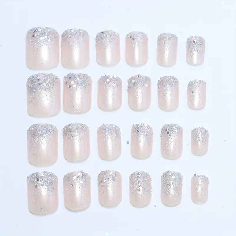 Glänzende Acryl-Nagelverstärkungen Karnz