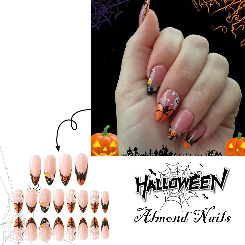 Kunstnagelset mit kreativen Halloween Motiven Karnz