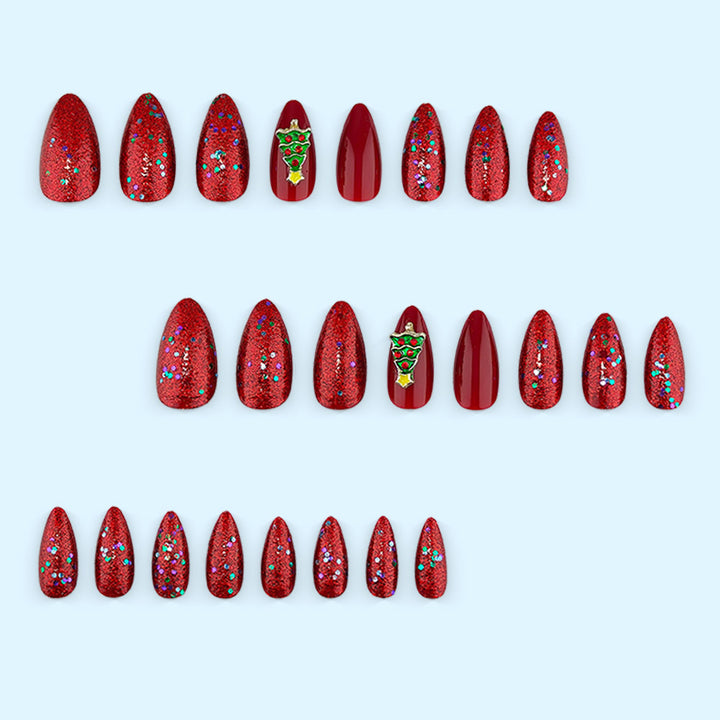 Festliche Kunstnägel mit Weihnachtsbaum Design Karnz