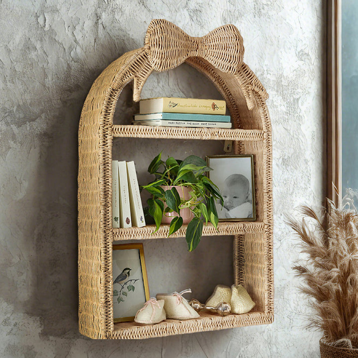 Verspieltes Wandregal im Schmetterlingsdesign Karnz
