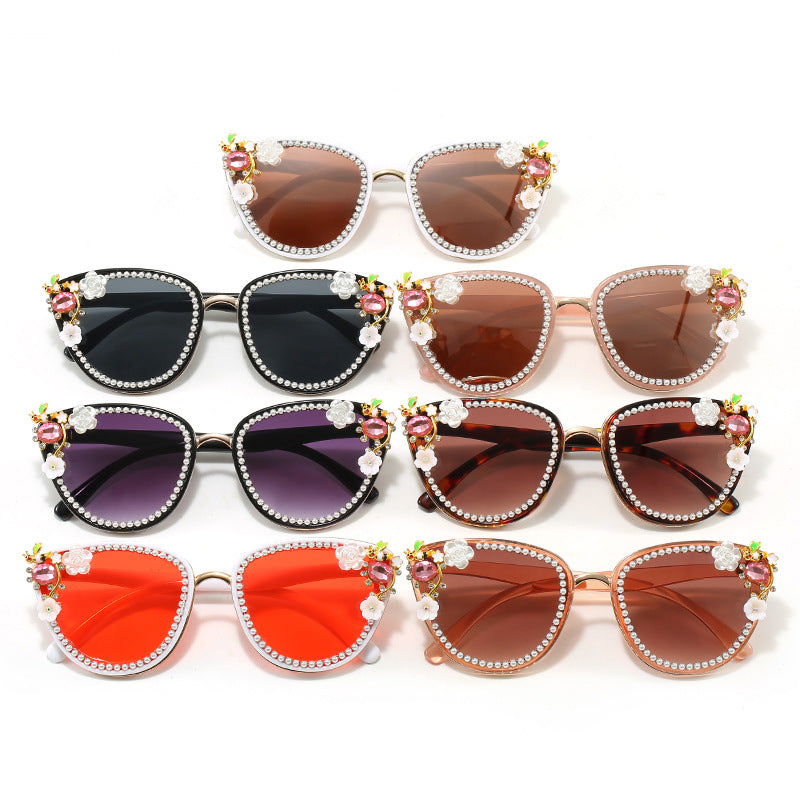 Damen Glamouröse Cat-Eye Sonnenbrille mit floralen Verzierungen Karnz