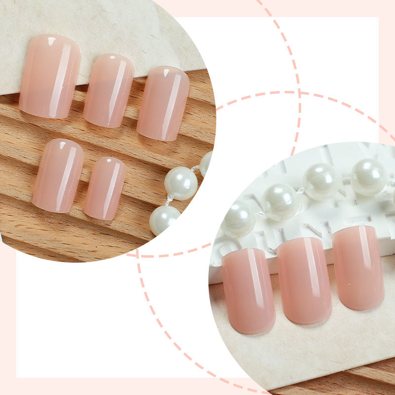 Kunstnagelset mit natürlichem Finish und luxuriösem Glanz Karnz