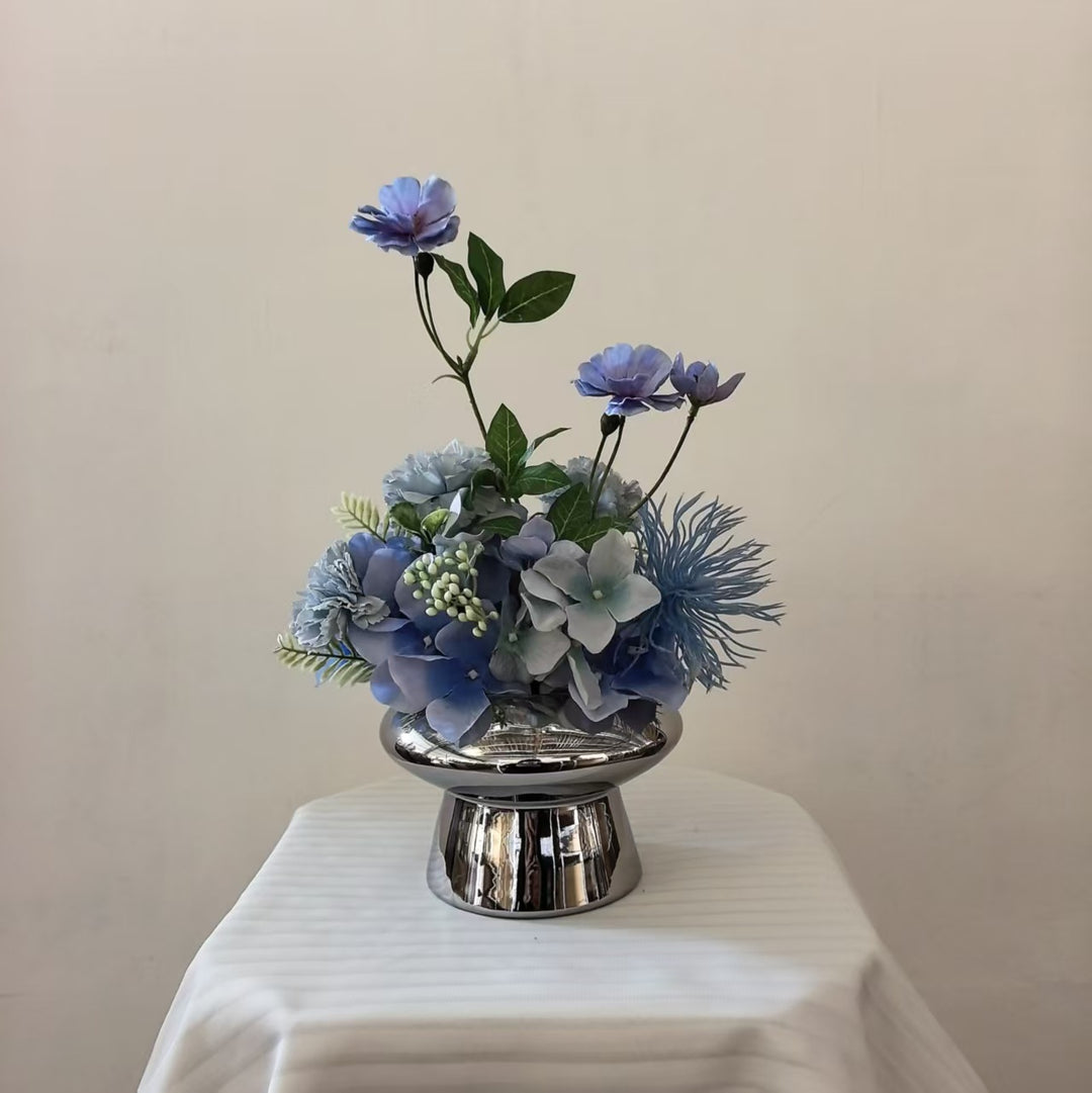Charmantes Blumengesteck