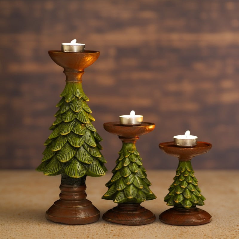 Dekorative Kerzenhalter mit Tannenbaum-Design Karnz