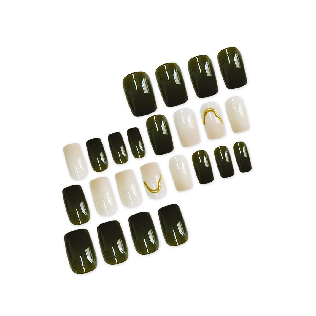 Künstlerisches Press-On-Nageldesign Karnz
