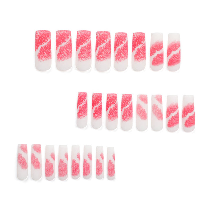 Kunstnagelset mit romantischem Lippen-Motiv Karnz
