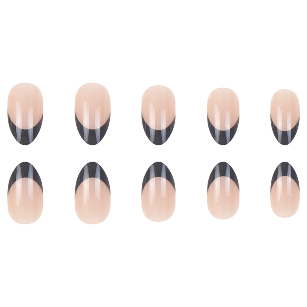 Elegante Stiletto French Tip Press-On Nägel Karnz