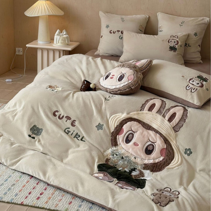 Plush Appliqué Embroidered Reversible Duvet Cover Set with Pillow Shams