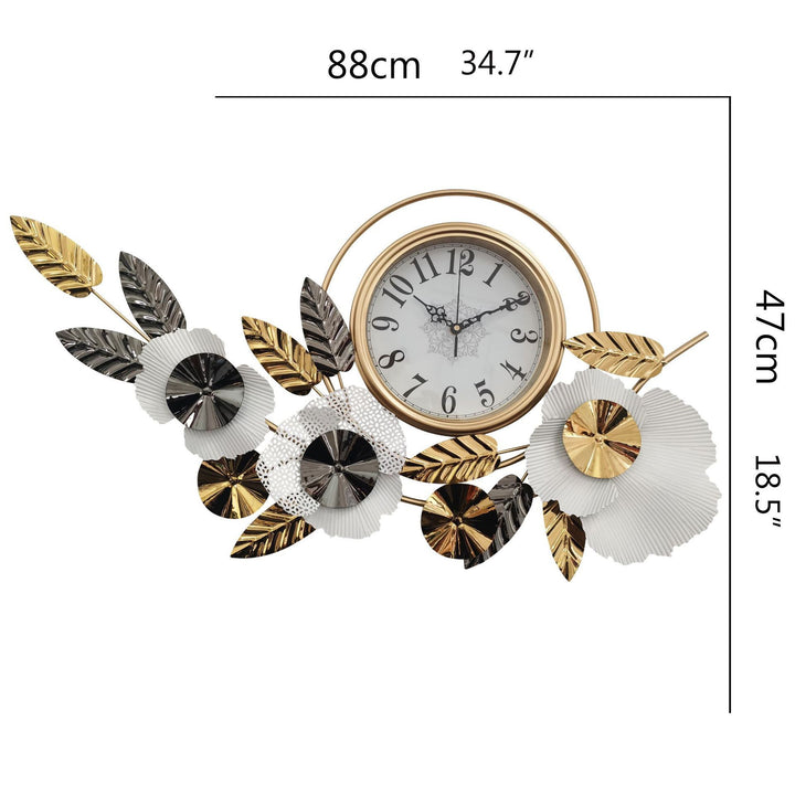 Dekorative Wanduhr Karnz