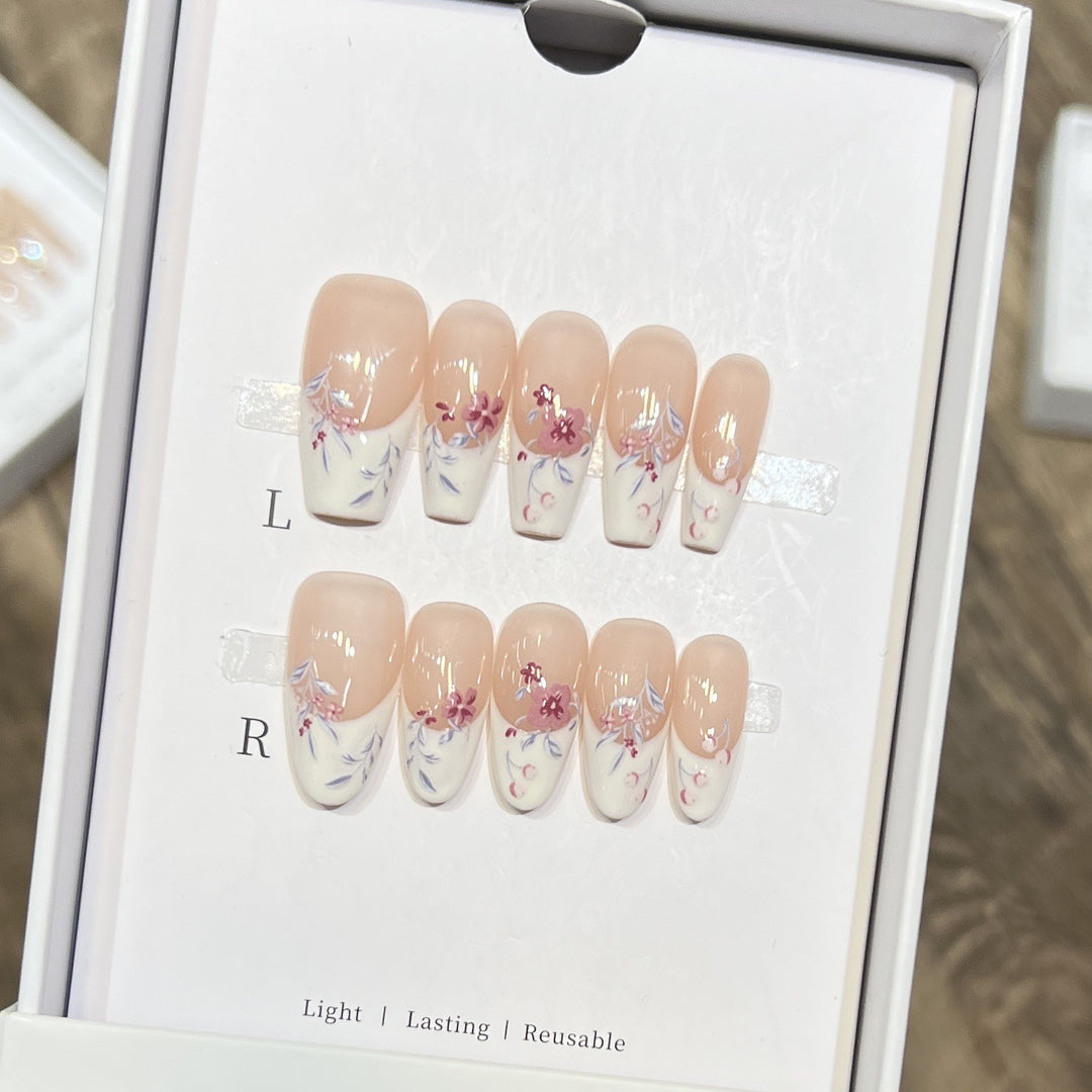 Floral Design Stiletto Press-On Nails Karnz