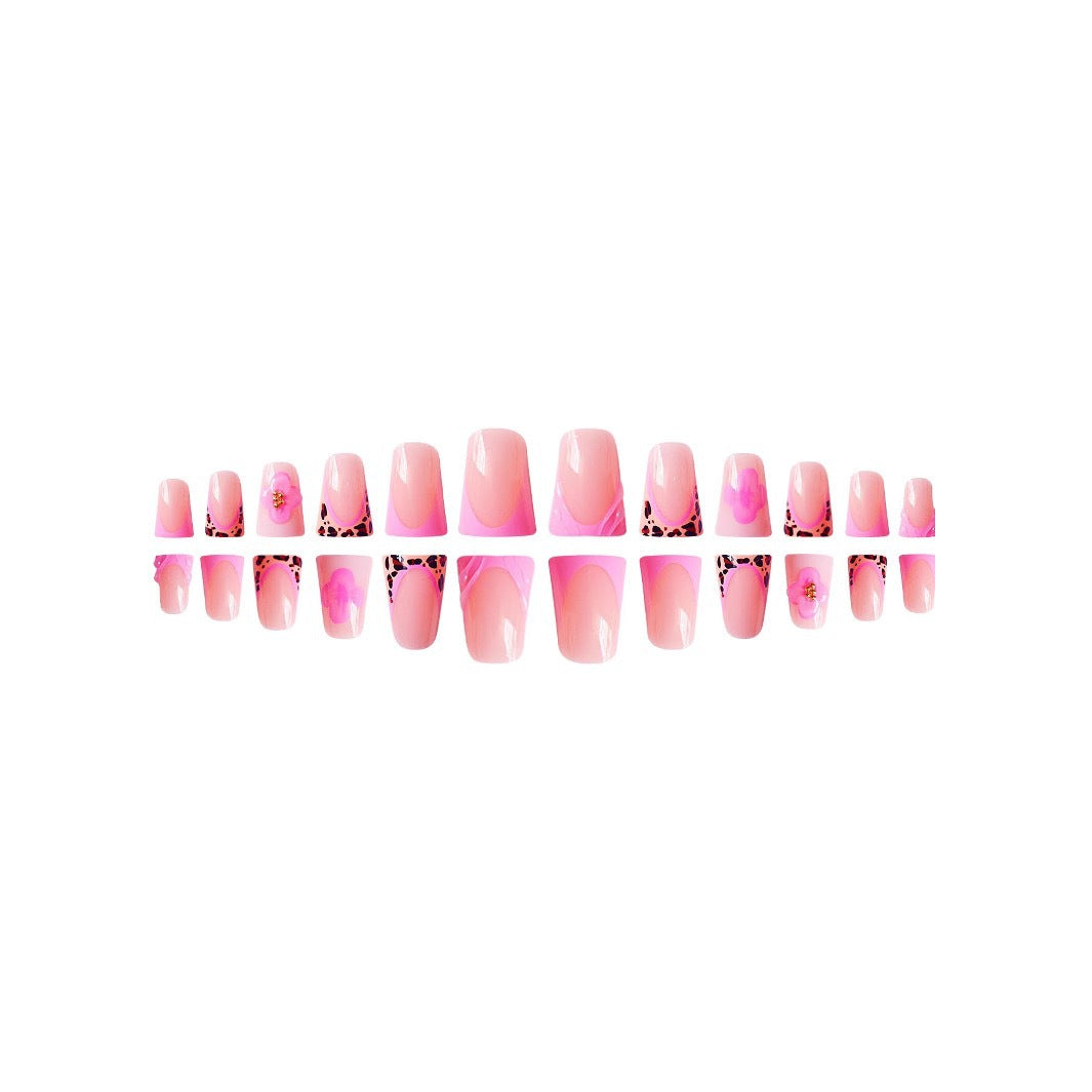 Dekorative florale Acryl-Nagelkunstverlängerungen Karnz