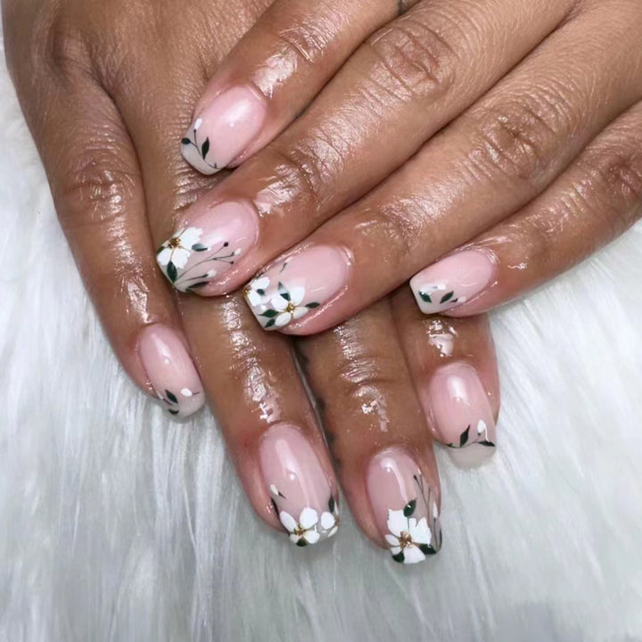 Florale Akzent Nagelkunst