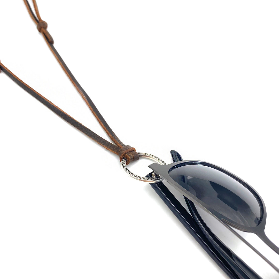 Stylisher Leder Brillenhalter Karnz