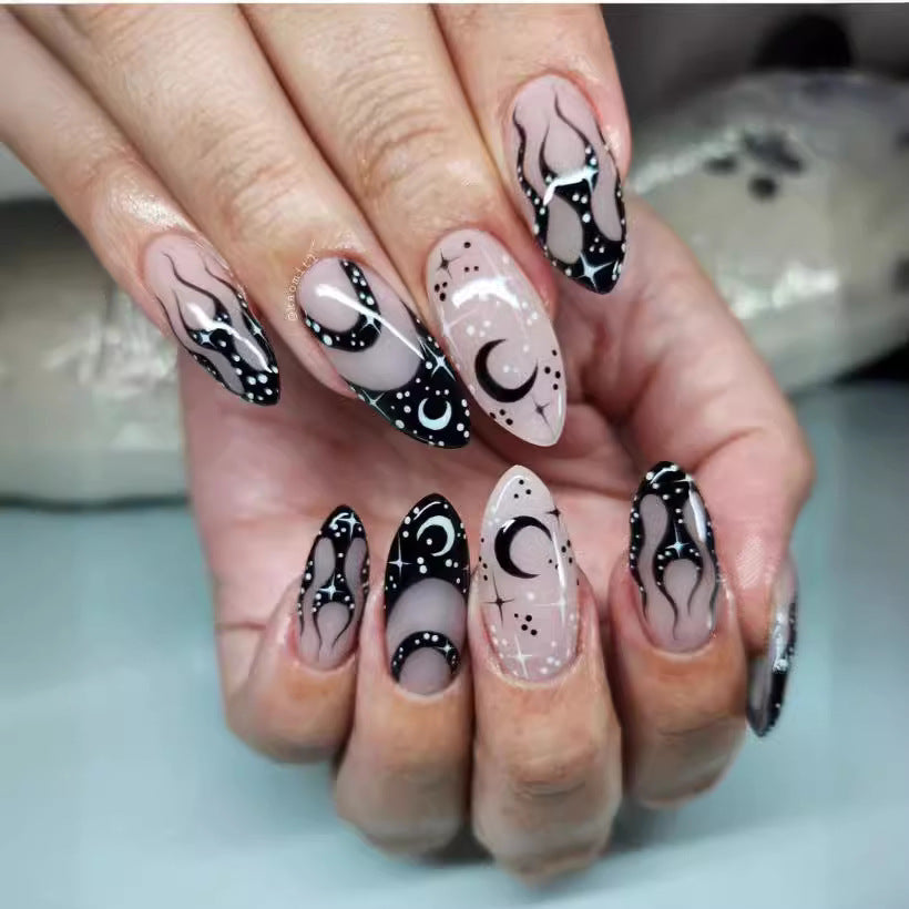 Künstlerisches Flammen-Design Press-On Nagelset Karnz