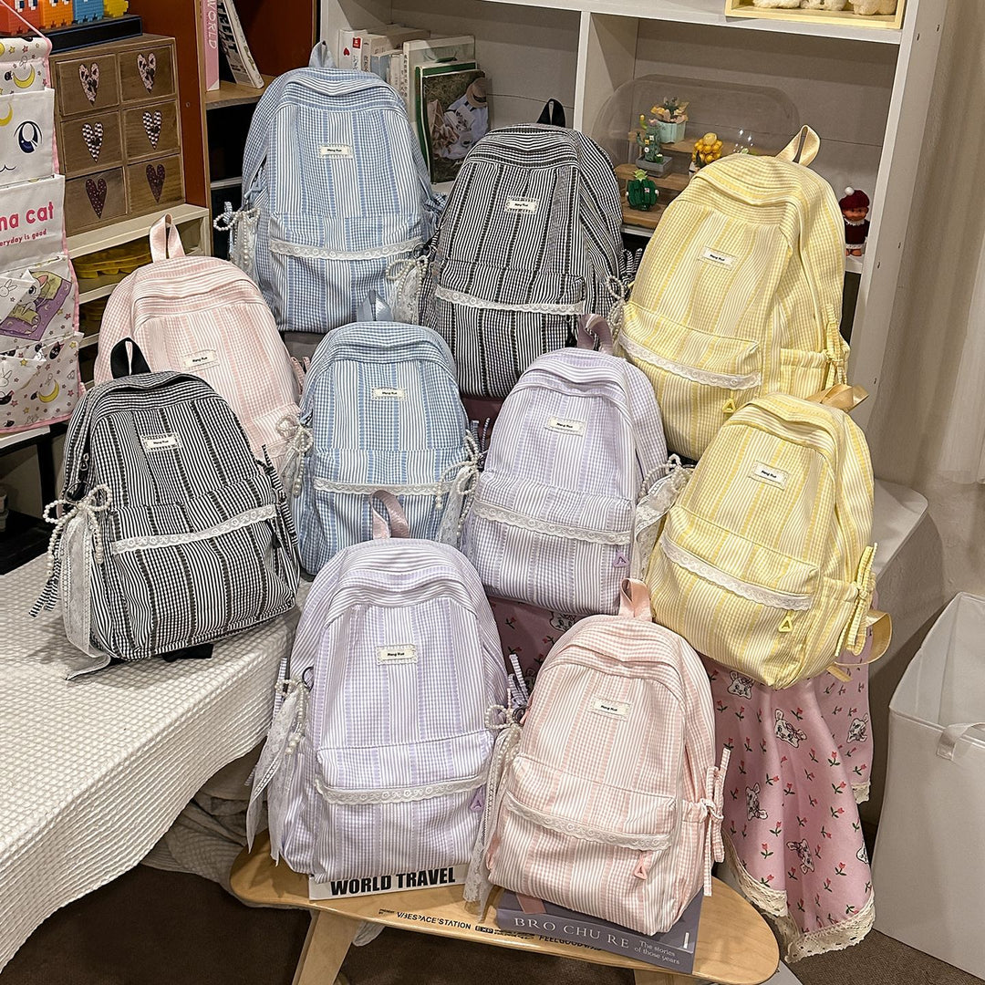 Gestreifter Freizeit-Rucksack mit dekorativer Spitze Karnz