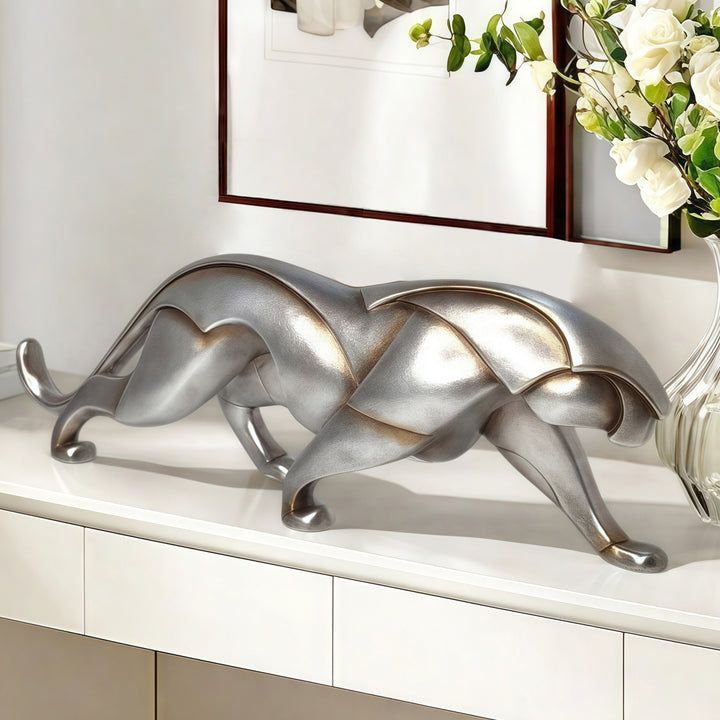 Künstlerische Panter Skulptur Karnz