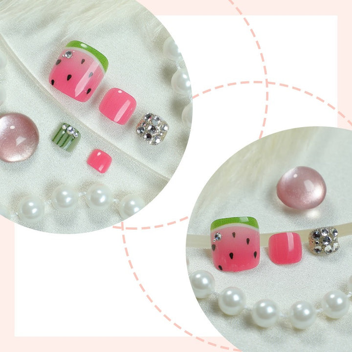 Kreatives Nageldesign-Set mit Wassermelonenelementen Karnz