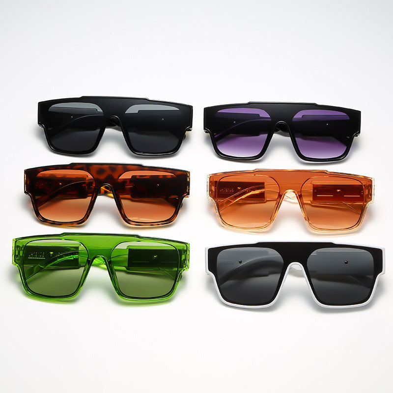 Damen Modische oversized Schlagschutz-Sonnenbrille im extravaganten Design Karnz