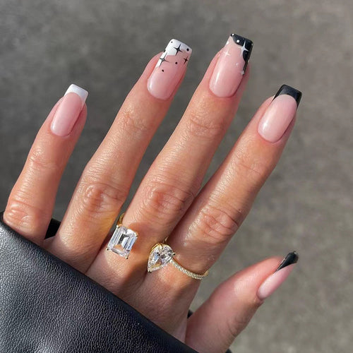 Kunstvolle Nagelkunst mit reflektierenden Akzenten Karnz
