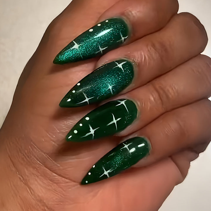 Kreatives Kunstnageldesign Karnz