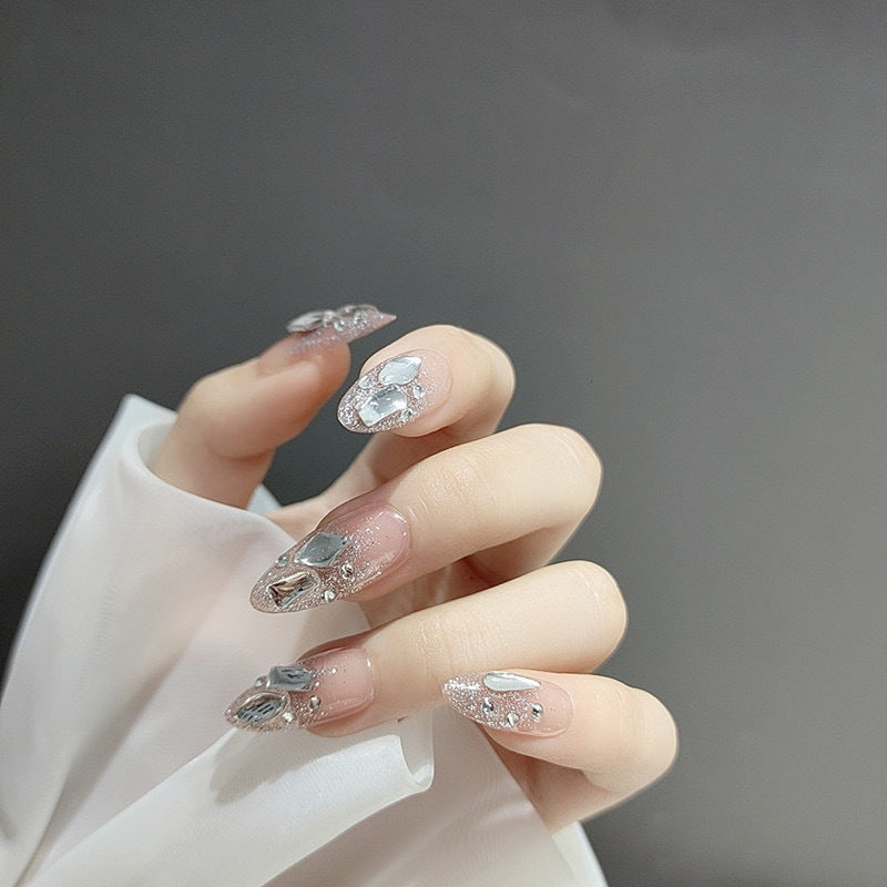 Künstlerisches Strass-verschönertes Press-On Nagelset Karnz