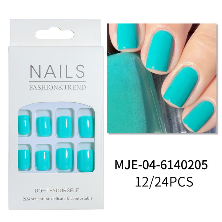Glänzendes Press-On Nagelset mit elegantem Design Karnz