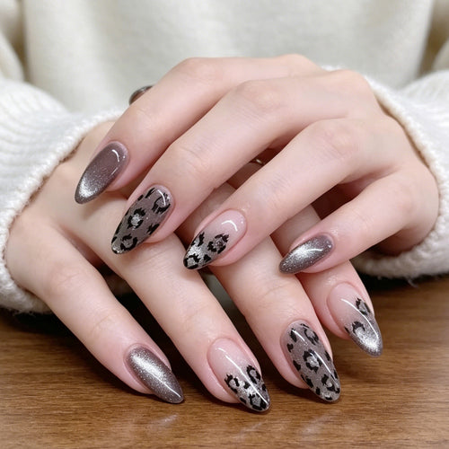 Dekorative Leopardenmuster-Nagelkunst-Verstärkungen Karnz