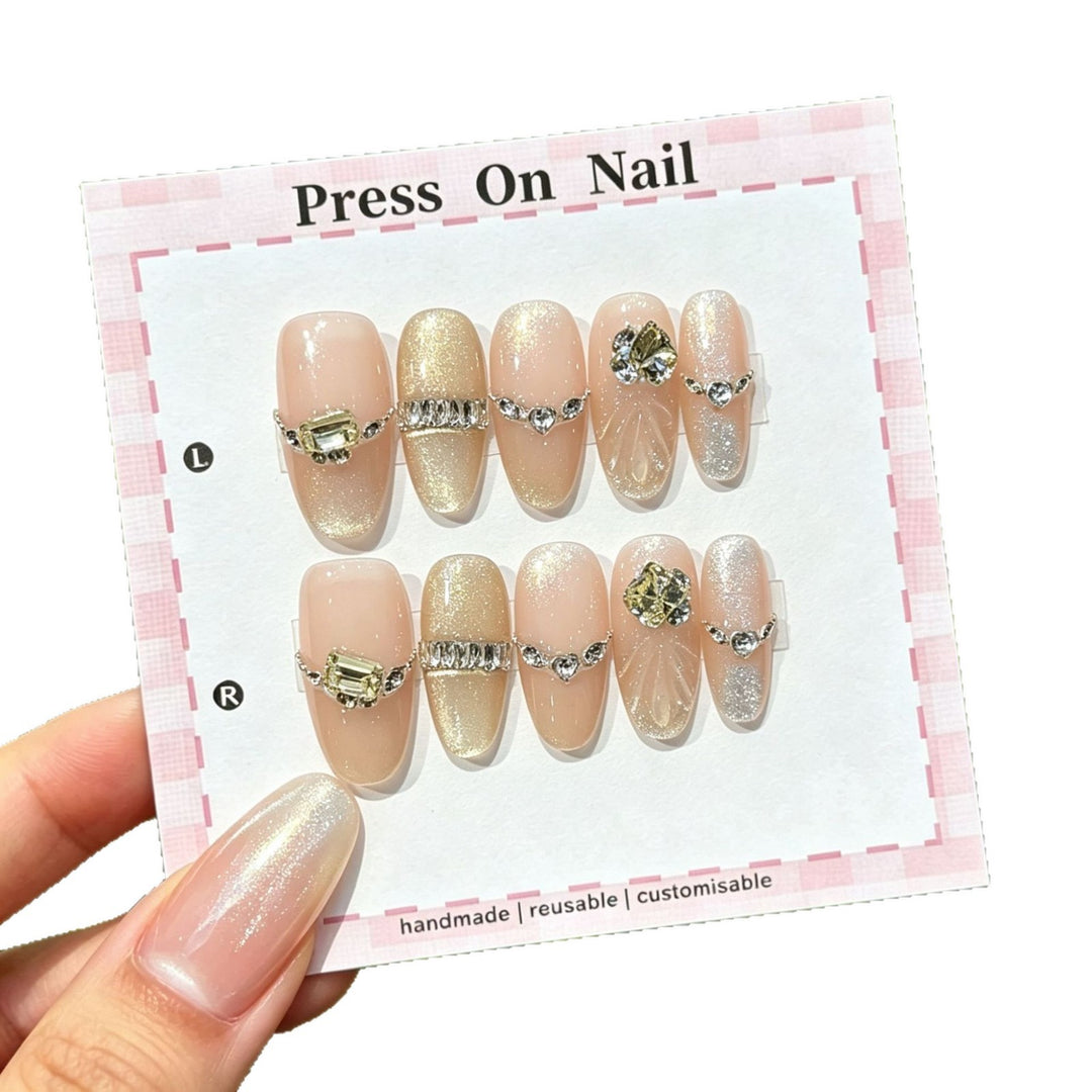 Künstlerisches Press-On-Nagel-Set mit floralen und grafischen Designs