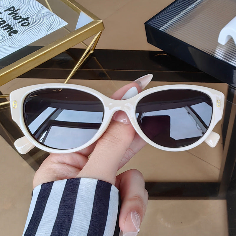 Damen Cat-Eye Sonnenbrille mit modernem Kunststoffrahmen Karnz