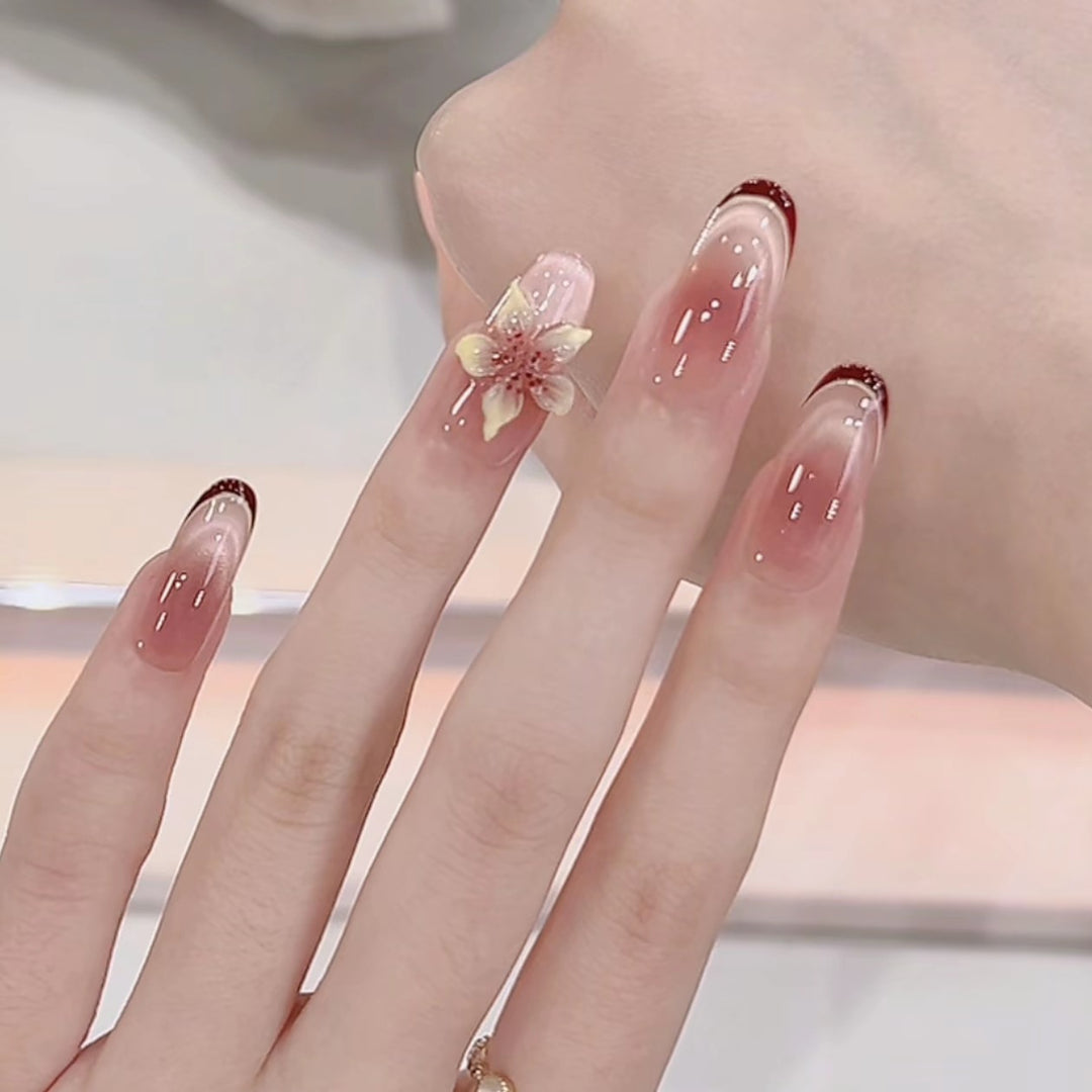 Elegante florale Acryl-Nagelkunstverlängerungen